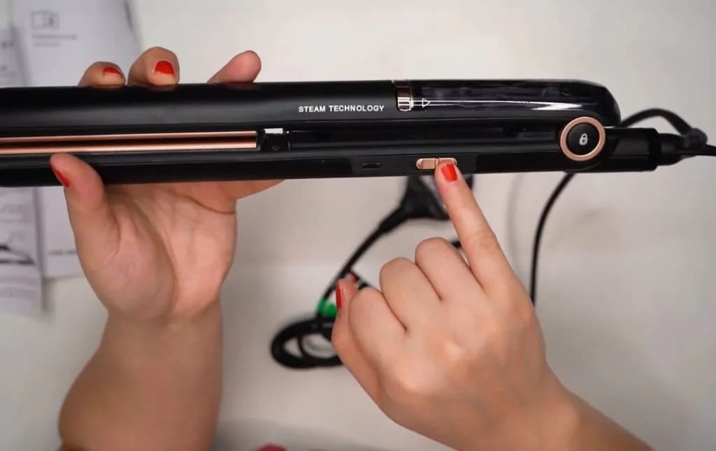 Prostownica parowa czy warto? Sprawdź, co musisz wiedzieć przed zakupem