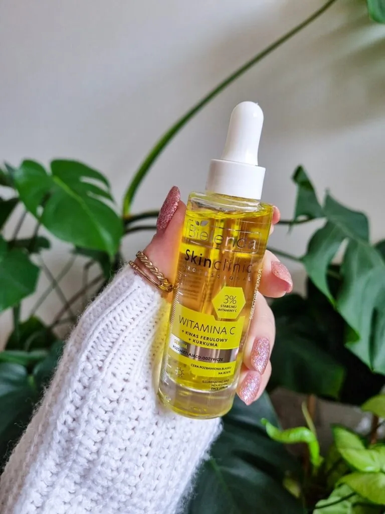 Czy serum z witaminą C wysusza skórę? Odkryj prawdę o nawilżeniu