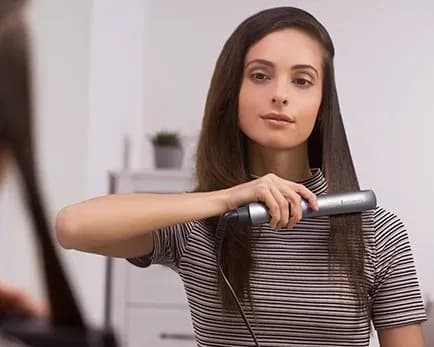 Prostownica parowa czy keratynowa - która lepiej zadba o Twoje włosy?